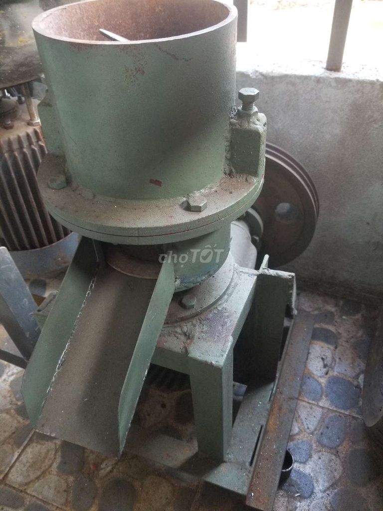 Máy xay thức ăn Chim, cá Xám xanh. Mua bán Đồ chuyên dụng, Giống nuôi trồng tại Thành phố Tam Kỳ Quảng Nam được đăng bởi mai thanh hình 1