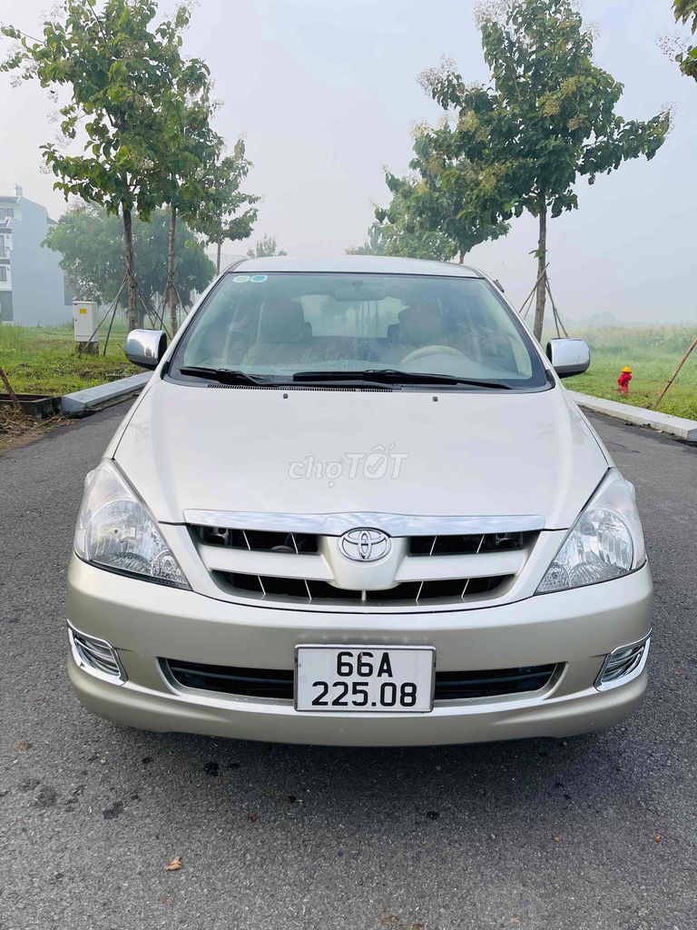 Toyota Innova 2008 G - odo 147818 km xe zin