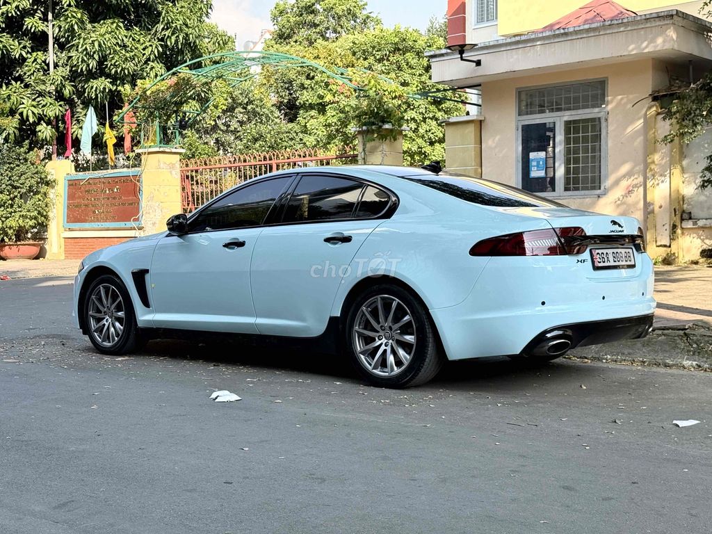 Jaguar XF 2013 2.0 AT - 90000 km. Mua bán Ô tô tại Quận Tân Phú Tp Hồ Chí Minh được đăng bởi Lê Băng Vinh hình 4