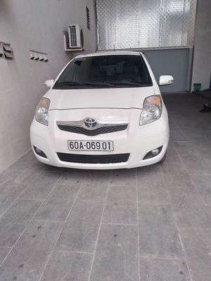 Toyota Yaris 2012 1.5 AT - 100000 km