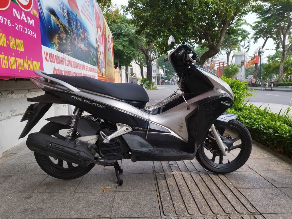 Honda Air Blade fi 2011, черный, серебристый, Вьетнам