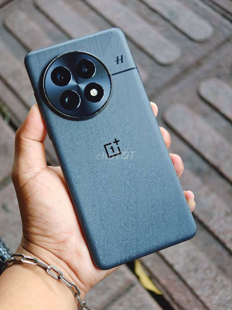 OnePlus 13 Quốc tế Mỹ 12/256 pin 100 có gl. Mua bán Điện thoại tại Quận 12 Tp Hồ Chí Minh được đăng bởi Đỗ Hậu Fb Dylan Đỗ hình 1