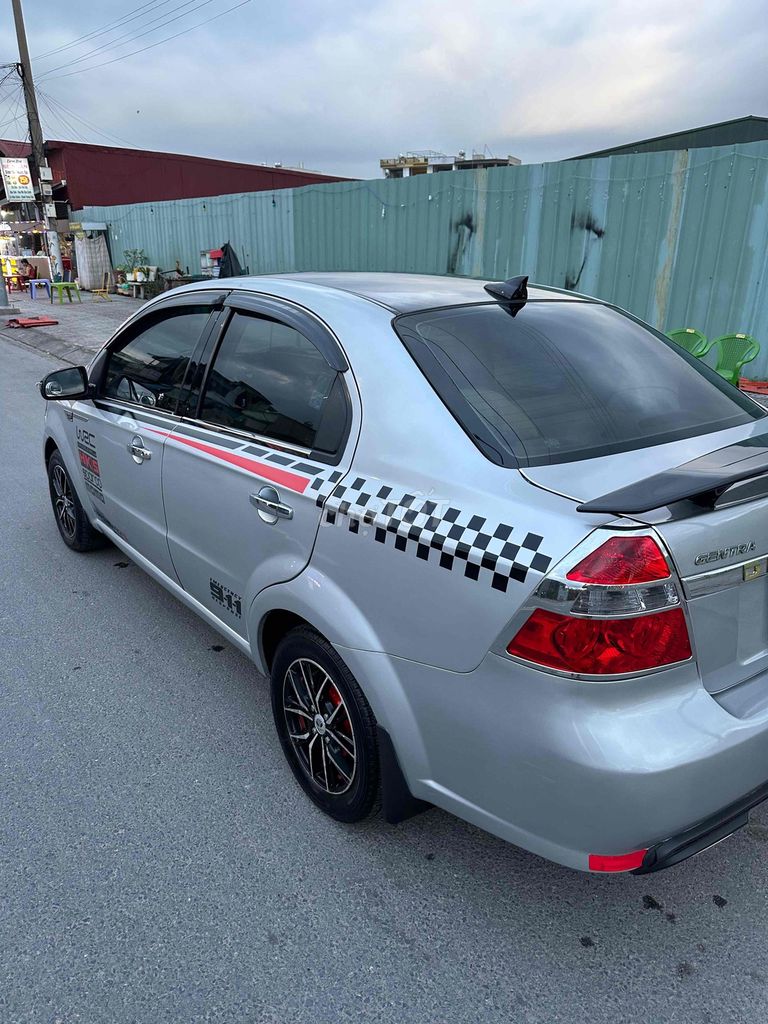 Daewoo Gentra 2009 chắc kiếm chiếc thứ 2 hơi khó. Mua bán Ô tô tại Quận 12 Tp Hồ Chí Minh được đăng bởi tuan minh hình 6