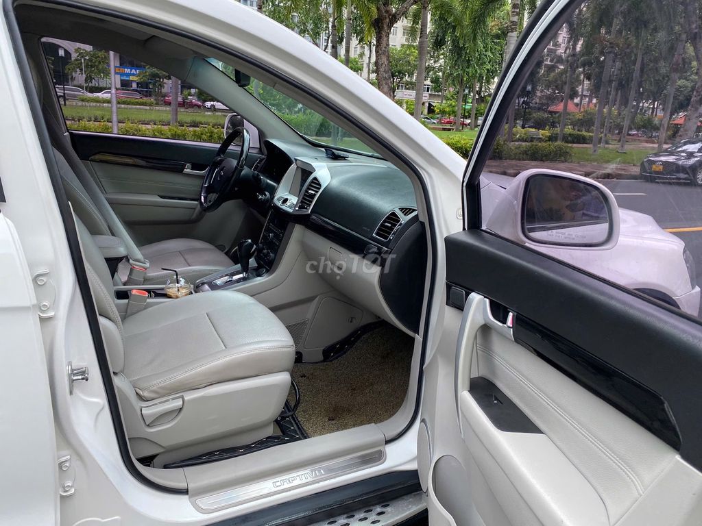 Gia đình đổi xe 4 chổ bán Chevrolet Captiva 7 chổ. Mua bán Ô tô tại Quận 7 Tp Hồ Chí Minh được đăng bởi Đặng Văn Lâm hình 14