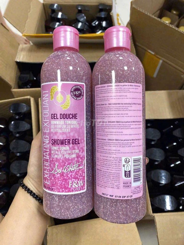 Sữa tắm tẩy da chết F&W 500ml Hồng, Vàng. Mua bán Phụ kiện thời trang khác tại Quận Long Biên Hà Nội được đăng bởi tổng kho gia dụng  hình 1