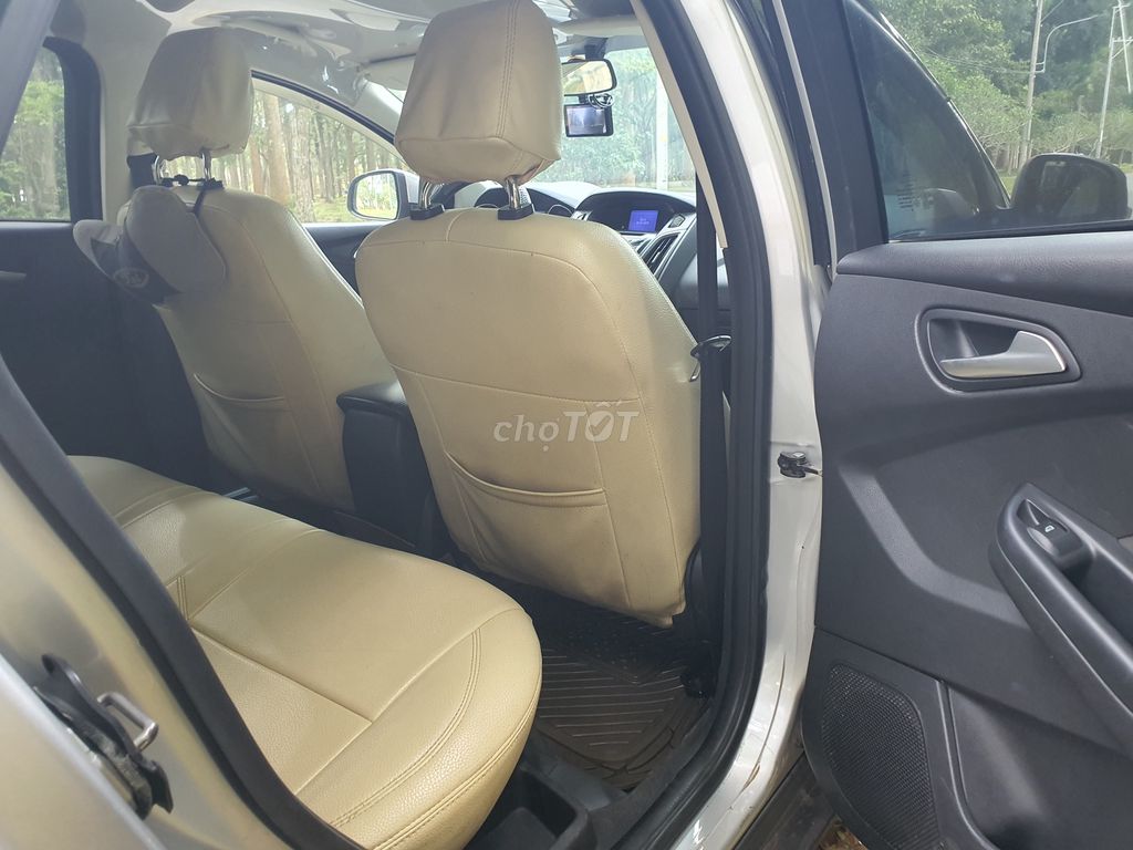 Ford Focus 2014 Trend 1.6 AT - 120000 km. Mua bán Ô tô tại Thành phố Biên Hòa Đồng Nai được đăng bởi nguyễn nguyễn hình 6