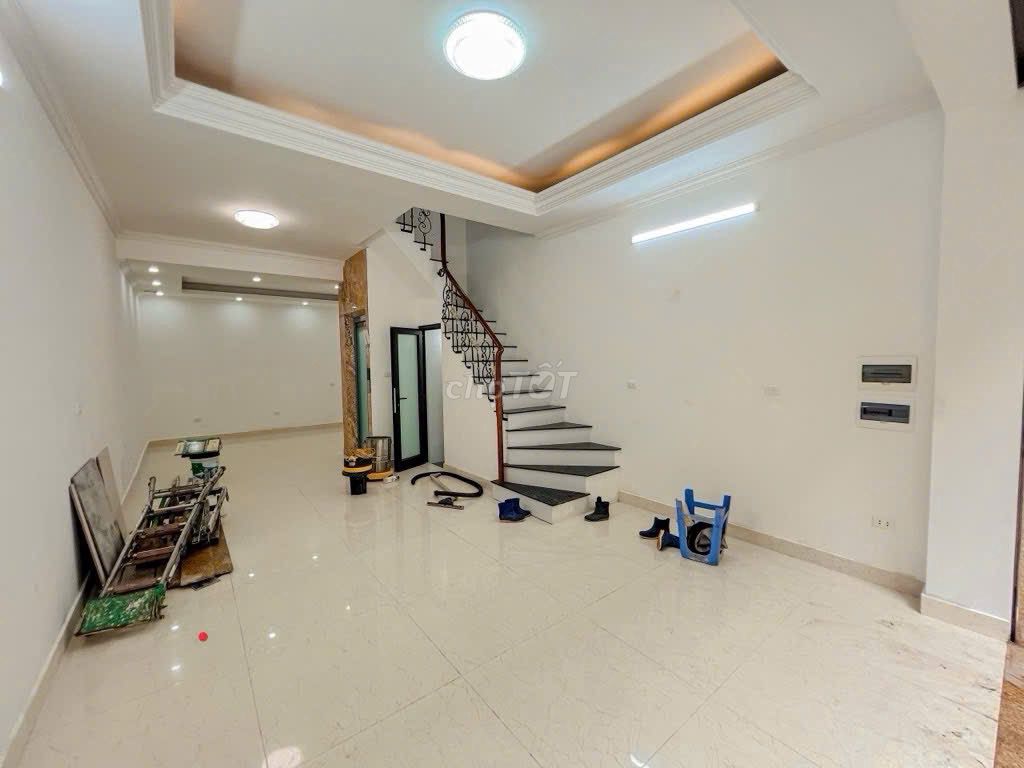 Bán nhà Hoàng  Văn Thái, ô tô, thang máy, mới đẹp. Mua bán nhà ở tại Quận Thanh Xuân Hà Nội được đăng bởi TRỊNH KIM HUÊ hình 1