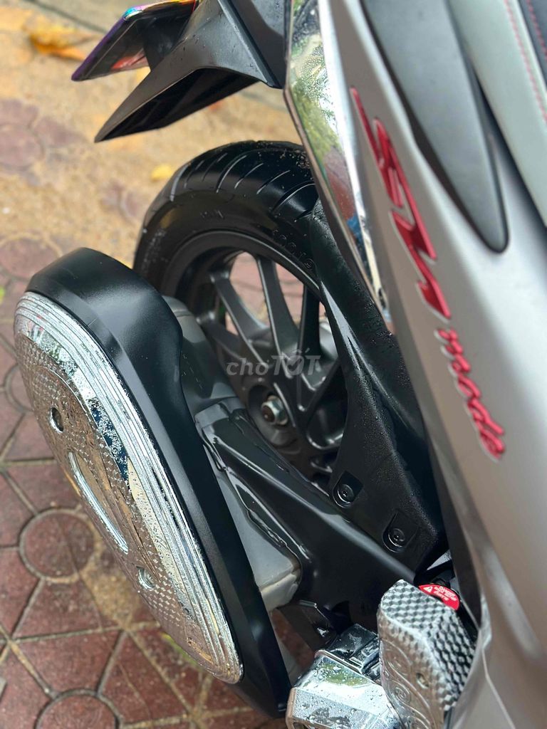 SH Mode Mua Vào Tháng 12/2024 Xe Ít Đi Còn Khá Đẹp. Mua bán Xe máy tại Thành phố Quảng Ngãi Quảng Ngãi được đăng bởi Hien hình 14