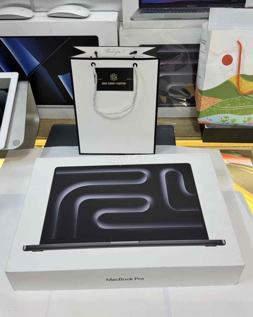 Macbook Pro 16in M5 Pro 24GB/1TB Sạc 9 Lần 3/2027. Mua bán Laptop tại Quận Phú Nhuận Tp Hồ Chí Minh được đăng bởi Maccarecenter phong maccare   hình 1