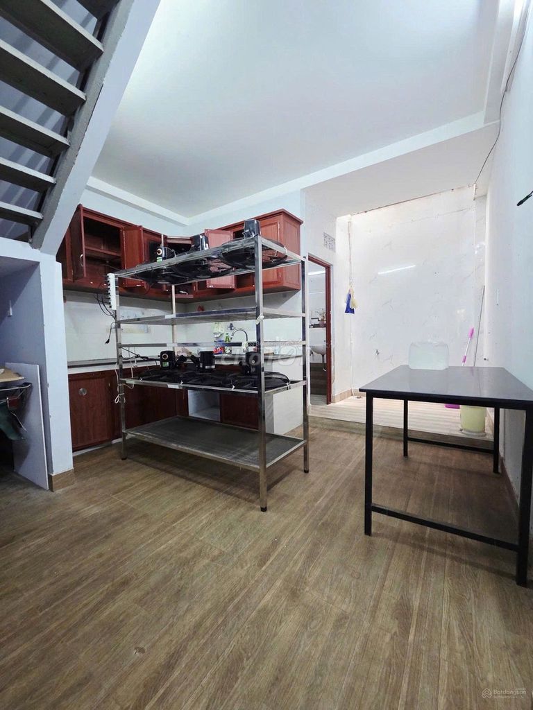 Аренда · 4 комн. · 80 м² · Quận Tân Phú, ул. Đường Hòa Bình