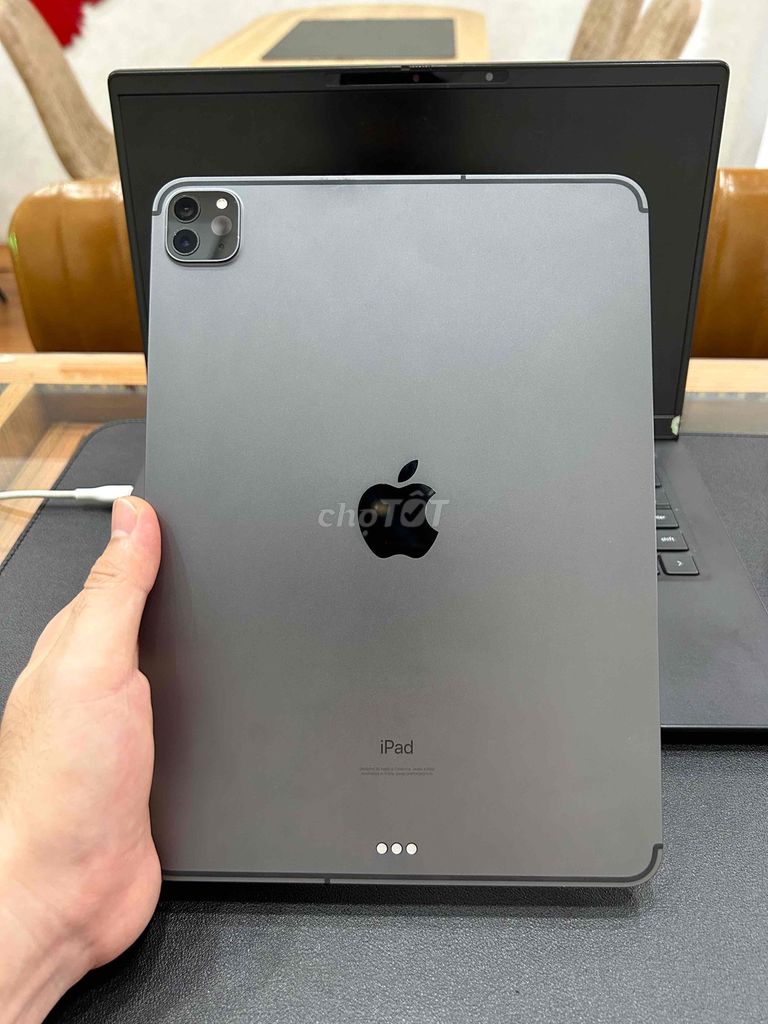 iPad Pro 2020 128G Xám 4G máy đẹp keng. Mua bán Máy tính bảng tại Thành phố Buôn Ma Thuột Đắk Lắk được đăng bởi Nguyễn Hoàng hình 1