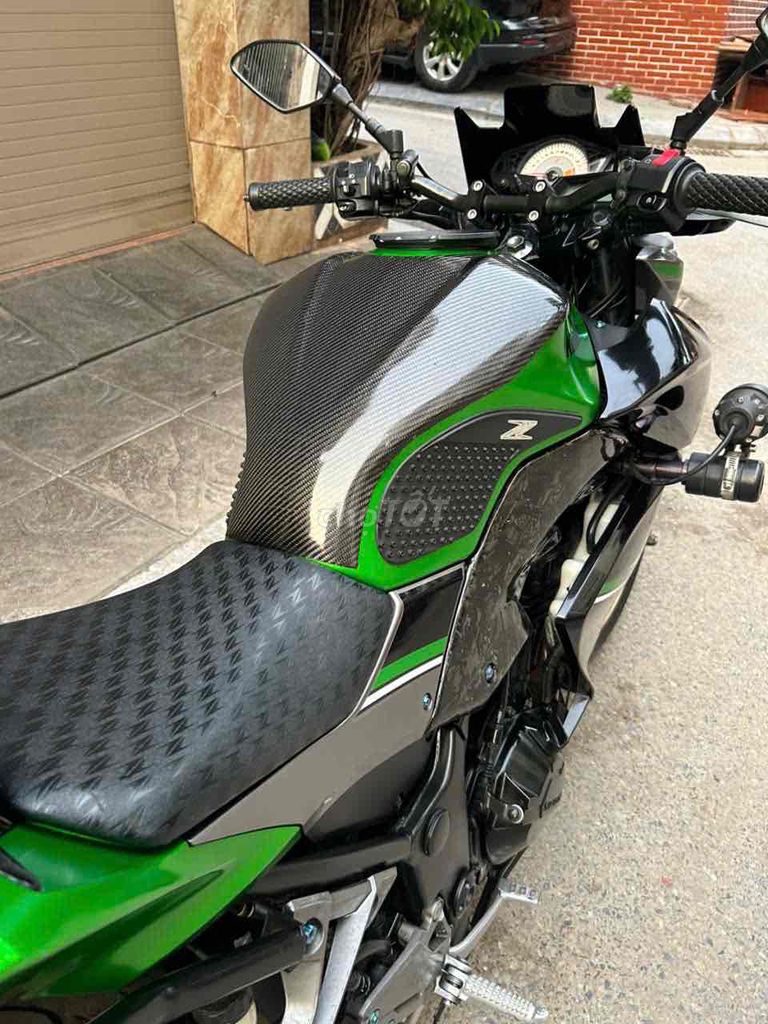 Kawasaki Z 300 abs  2018  biển 29- xe đẹp chạy ít. Mua bán Xe máy tại Quận Cầu Giấy Hà Nội được đăng bởi Tong motor xe may hình 4