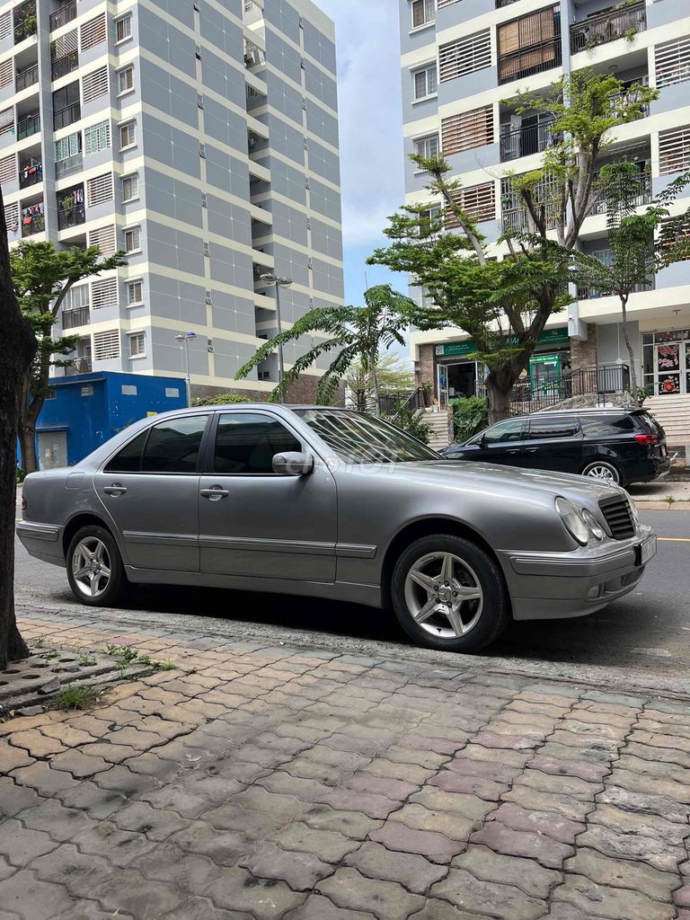 cần bán xe mer e240 sx 201 còn zin chạy rất ngon. Mua bán Ô tô tại Thành phố Thủ Đức Tp Hồ Chí Minh được đăng bởi Hữu Phúc hình 1