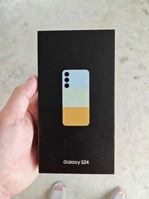 Samsung Galaxy S24 8-256 New Seal