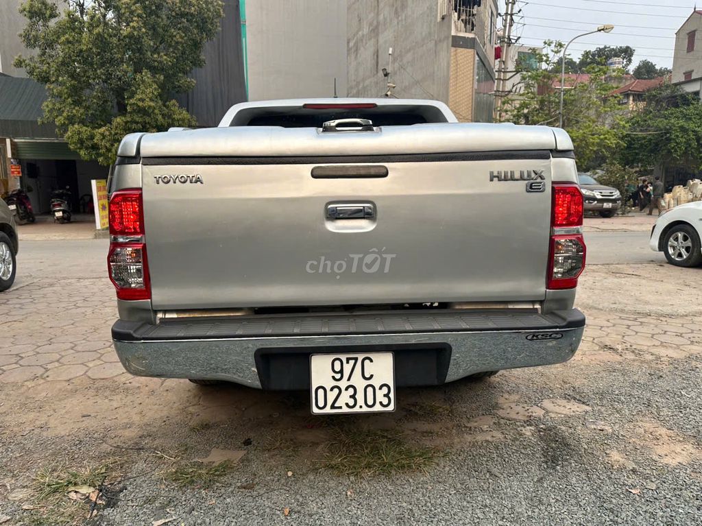 Toyota HILUX 2012 Phom Mới Chính Chủ