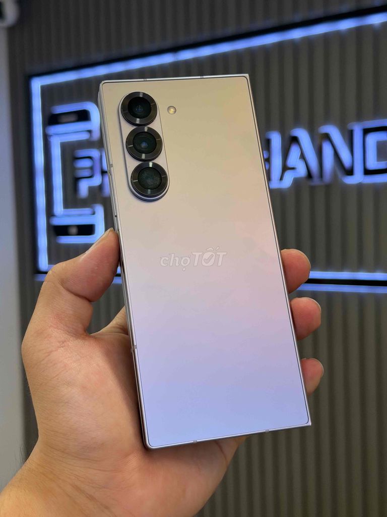 Samsung Galaxy Z Fold6 12GB/512GB Trắng. Mua bán Điện thoại tại Quận 3 Tp Hồ Chí Minh được đăng bởi Phone2Hand hình 1