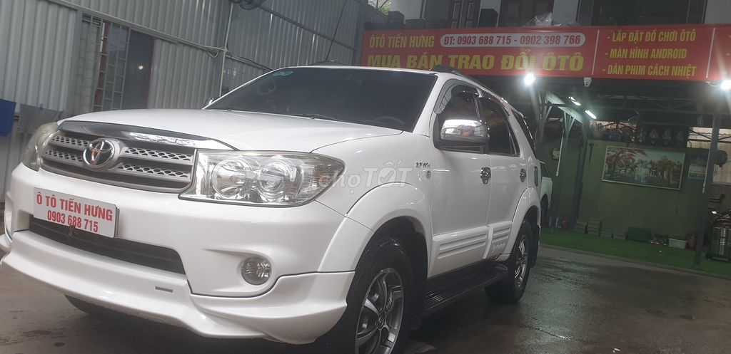 Toyota Fortuner Sportivo TRD 4×4 đời 2012 trắng