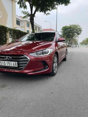 Hyundai elantra bản 2.0 2018 siêu đẹp