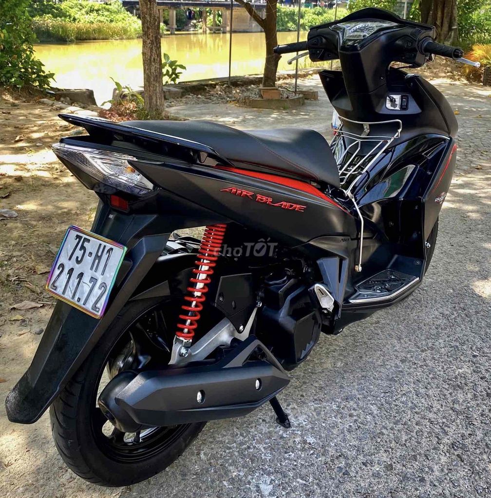 Bán Ab 2014. đen nhám . máy ngon về chỉ việc đi. Mua bán Xe máy tại Thành phố Huế Thừa Thiên Huế được đăng bởi Bi Nguyễn hình 2