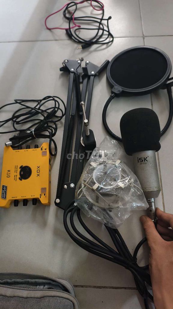 Bộ livestream XOX K10 và mic ISK AT-250. Mua bán Tivi, Âm thanh tại Quận Đống Đa Hà Nội được đăng bởi Minh Châu hình 1