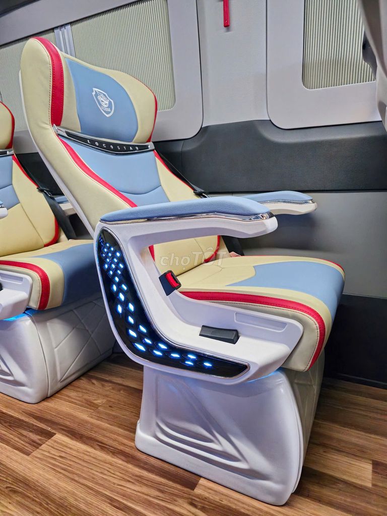 Thanh lí xe tồn Hyundai Solati Limousine 12 chỗ. Mua bán Phương tiện khác tại Quận Gò Vấp Tp Hồ Chí Minh được đăng bởi Thanh Vũ Limousine hình 6