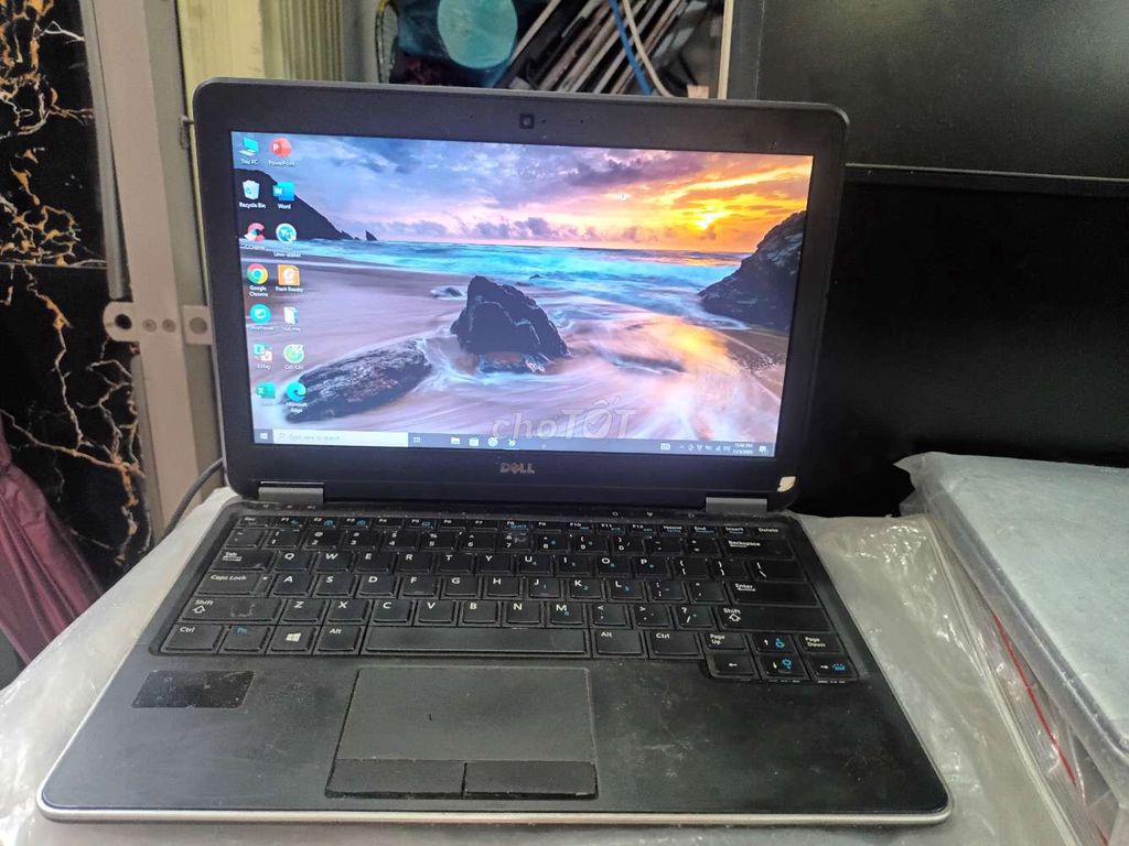 lap mini nhỏ gọn Dell E7240 i5-4310U ram8g ssd120g. Mua bán Laptop tại Quận Hải Châu Đà Nẵng được đăng bởi NGUYỄN ĐĂNG LÝ hình 1