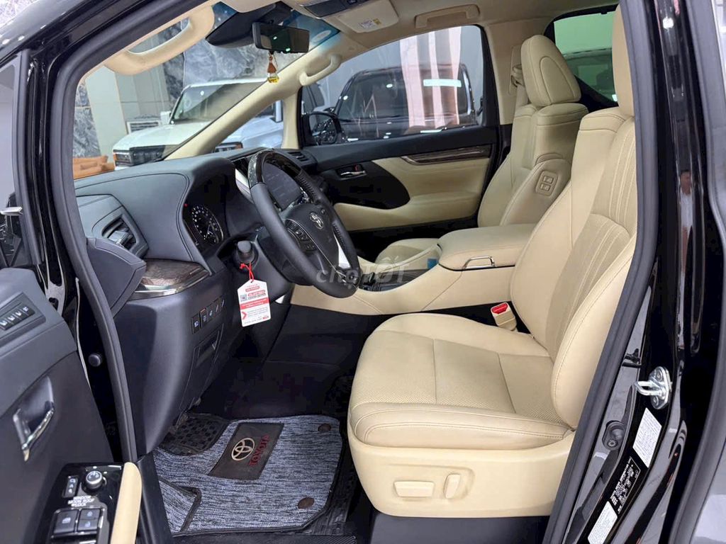 Bán Toyota Alphard sản xuất 2022, sơn Zin 99%.. Mua bán Ô tô tại Quận 1 Tp Hồ Chí Minh được đăng bởi Mr Hợi  hình 7