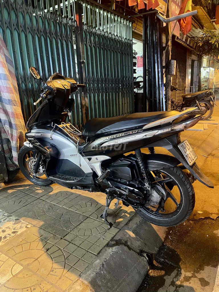 Bán xe Air Blade khu vực Ba Đình Hà Nội. Mua bán Xe máy tại Quận Ba Đình Hà Nội được đăng bởi Thị Nguyễn hình 3