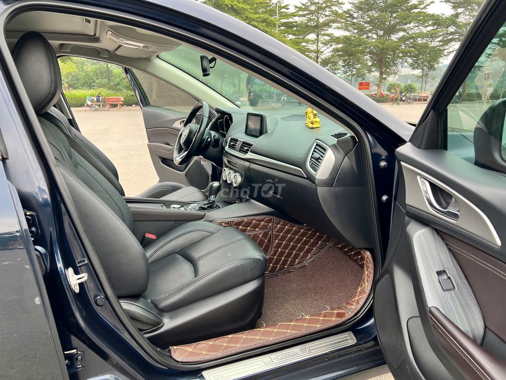 Mazda 3 Facelit, 2017 1.5 AT Sedan. Rất Mới. Mua bán Ô tô tại Quận Long Biên Hà Nội được đăng bởi Phạm Ngọc Lâm hình 9