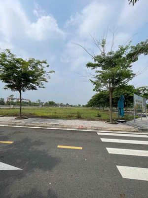 Lô đẹp vị trí thuận lợi đẹp ngất ngay