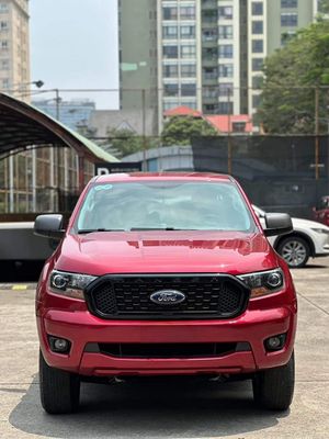 Cần bán xe Ford Ranger 2021 XLS AT màu đỏ