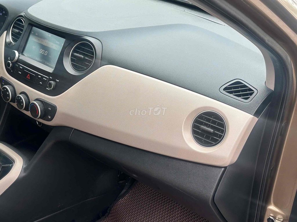 Hyundai Grand i10 2020 Sedan 1.2 MT - 82000 km. Mua bán Ô tô tại Quận Hoàng Mai Hà Nội được đăng bởi A công hình 11