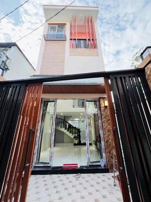 Bán nhà Âu Dương Lân , ngang 4 dài 10 , hẻm ô tô 1/ , chỉ 3,9 Tỷ