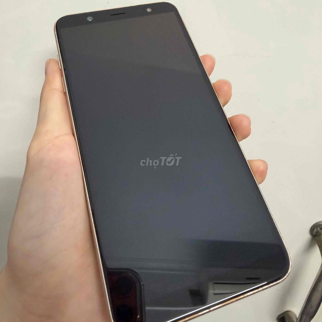 Samsung Galaxy J8 Vàng. Mua bán Điện thoại tại Quận Cầu Giấy Hà Nội được đăng bởi Nguyen hình 1
