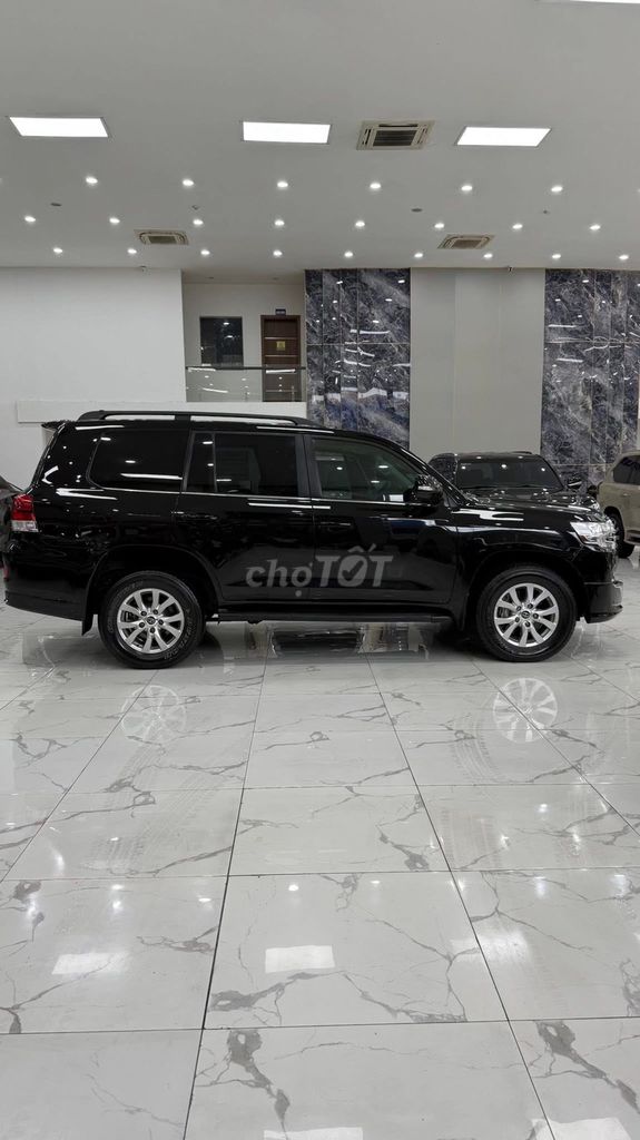 Toyota Land Cruiser 4.6V8, sản xuất 2020 cực đẹp.. Mua bán Ô tô tại Quận Bắc Từ Liêm Hà Nội được đăng bởi Mr Hợi  hình 6
