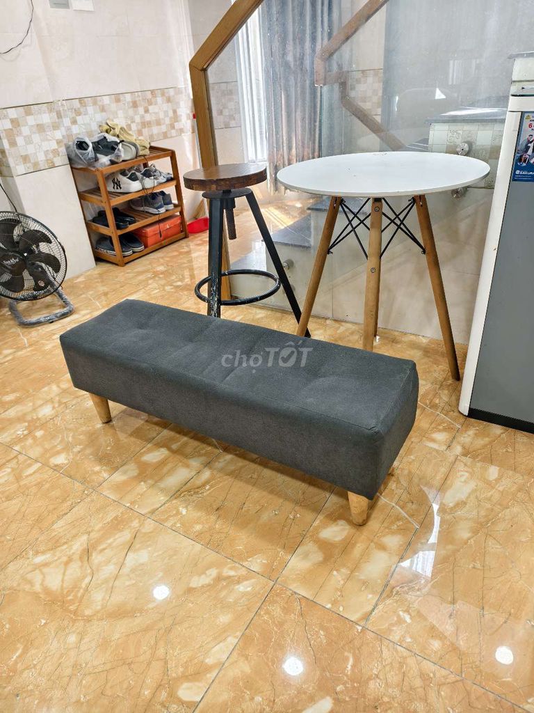 Bàn ăn cafe Gỗ Trắng 60cm x 70cm. Mua bán Bàn ghế tại Quận 10 Tp Hồ Chí Minh được đăng bởi Huy hình 1