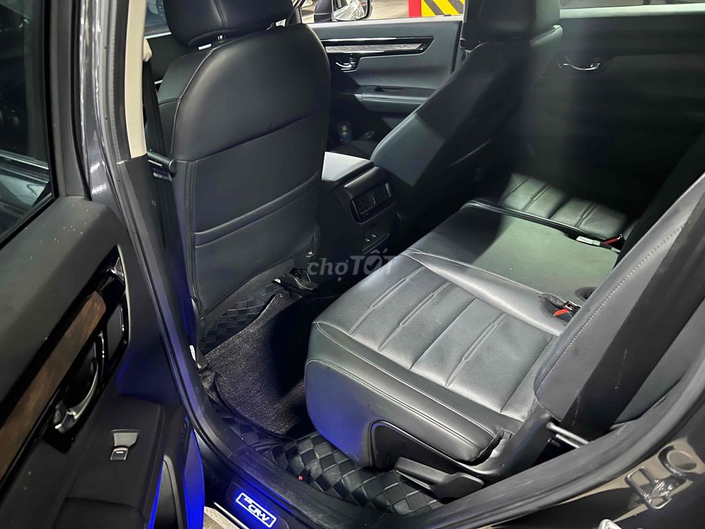 CRV L 2 CẦU AWD 2025, SIÊU LƯỚT, TIẾT KIỆM 180Tr. Mua bán Ô tô tại Quận 7 Tp Hồ Chí Minh được đăng bởi SHOWROOM HONDA ÔTÔ QUẬN 7 hình 8