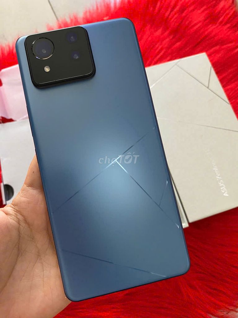 ASUS ZENFONE 11 ULTRA QUỐC TẾ GỐC FULLBOX 16/512GB. Mua bán Điện thoại tại Quận Tân Bình Tp Hồ Chí Minh được đăng bởi LUCKY PHONE VN hình 1