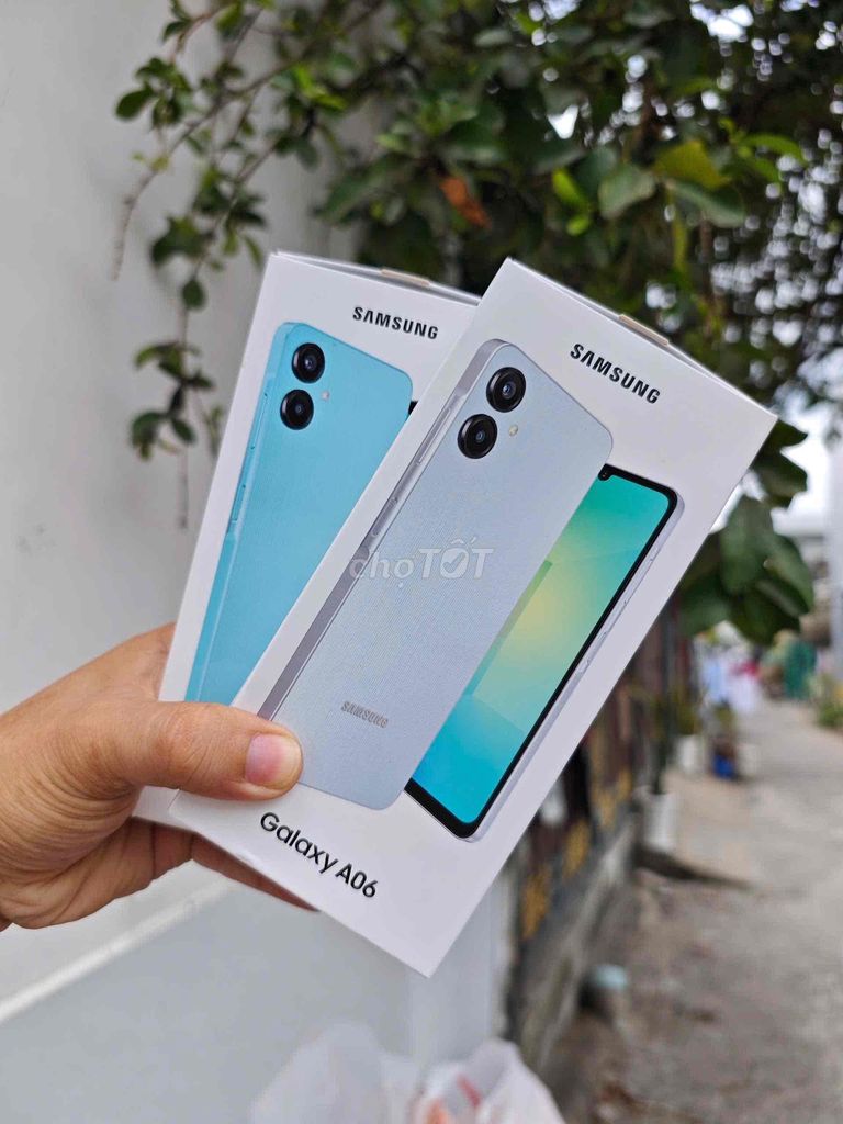 Samsung Galaxy A06 4.64GB Newseal Mới 100%