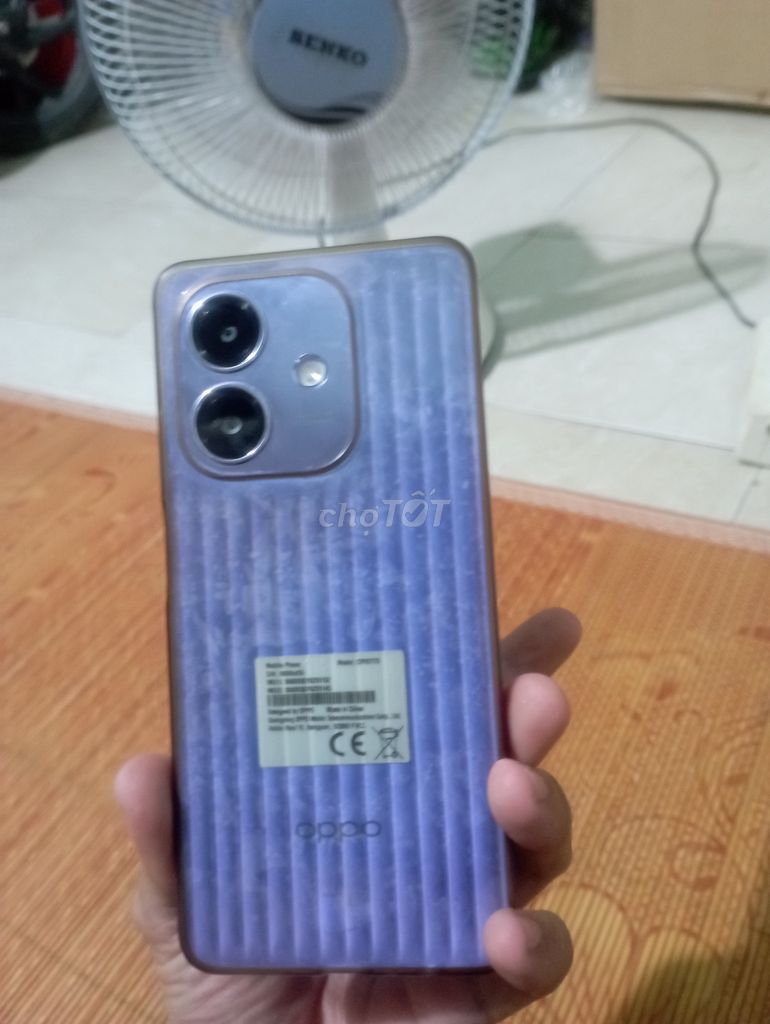 Oppo màu Tím. Mua bán Điện thoại tại Huyện Đồng Phú Bình Phước được đăng bởi Sang Đo hình 1