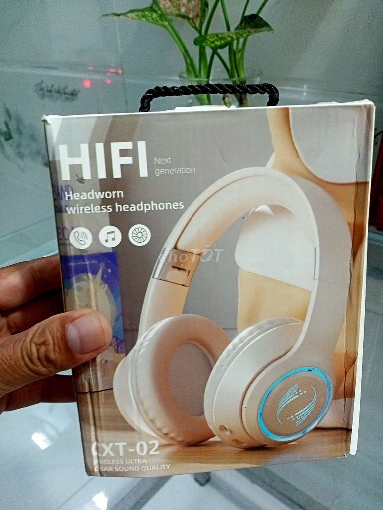 2 tai nghe bluetooth