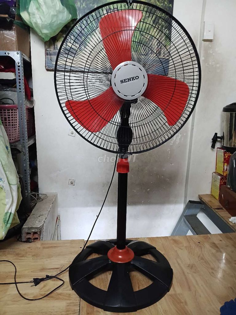 Quạt đứng Senko Đen, Đỏ. Mua bán Quạt tại Quận Phú Nhuận Tp Hồ Chí Minh được đăng bởi Hằng hình 1