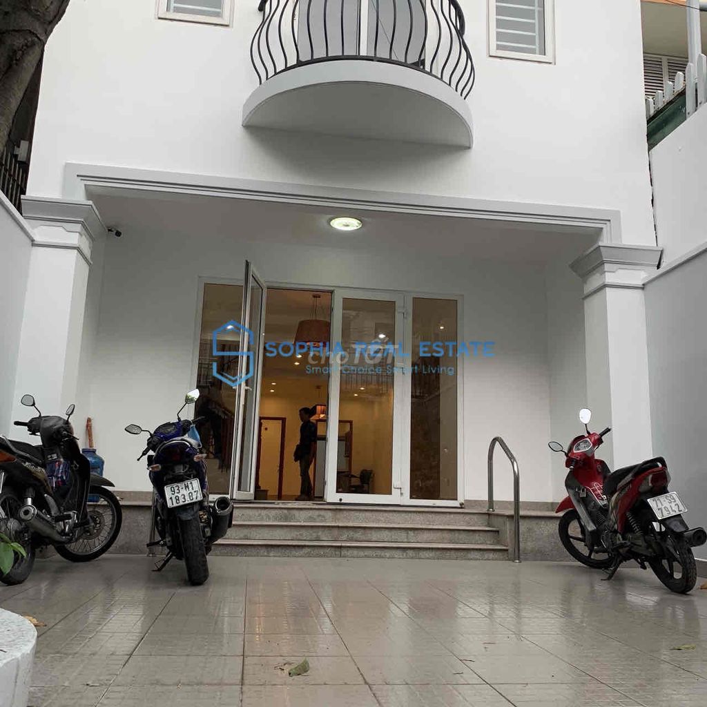 Аренда · 3 комн. · 90 м² · Thành phố Thủ Đức, ул. Đường Quốc Hương