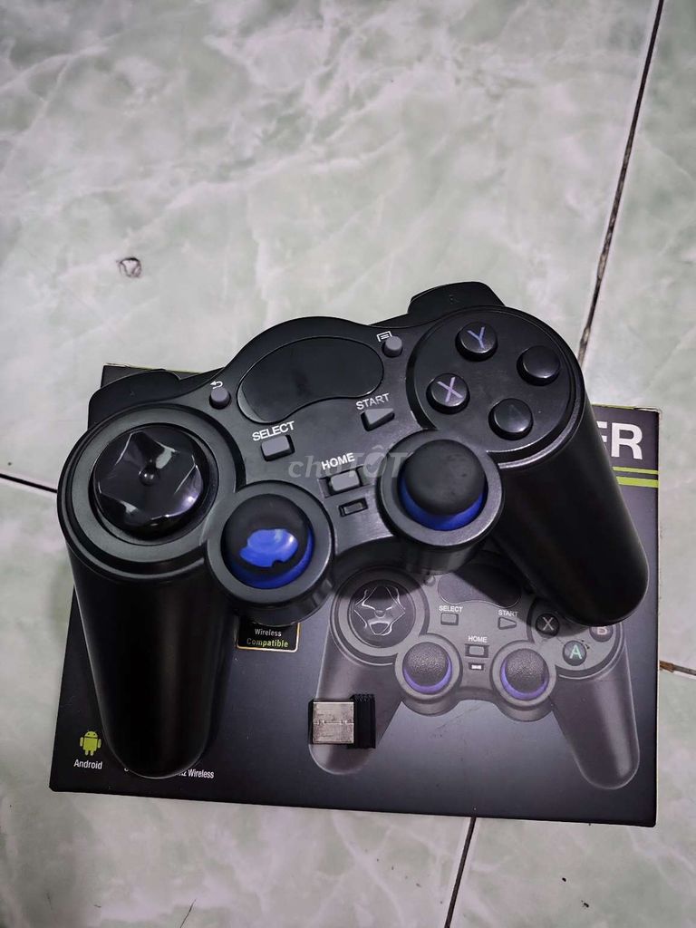 Tay cầm chơi game không dây Đen. Mua bán Thiết bị chơi game tại Quận 12 Tp Hồ Chí Minh được đăng bởi Duy Khánh hình 1