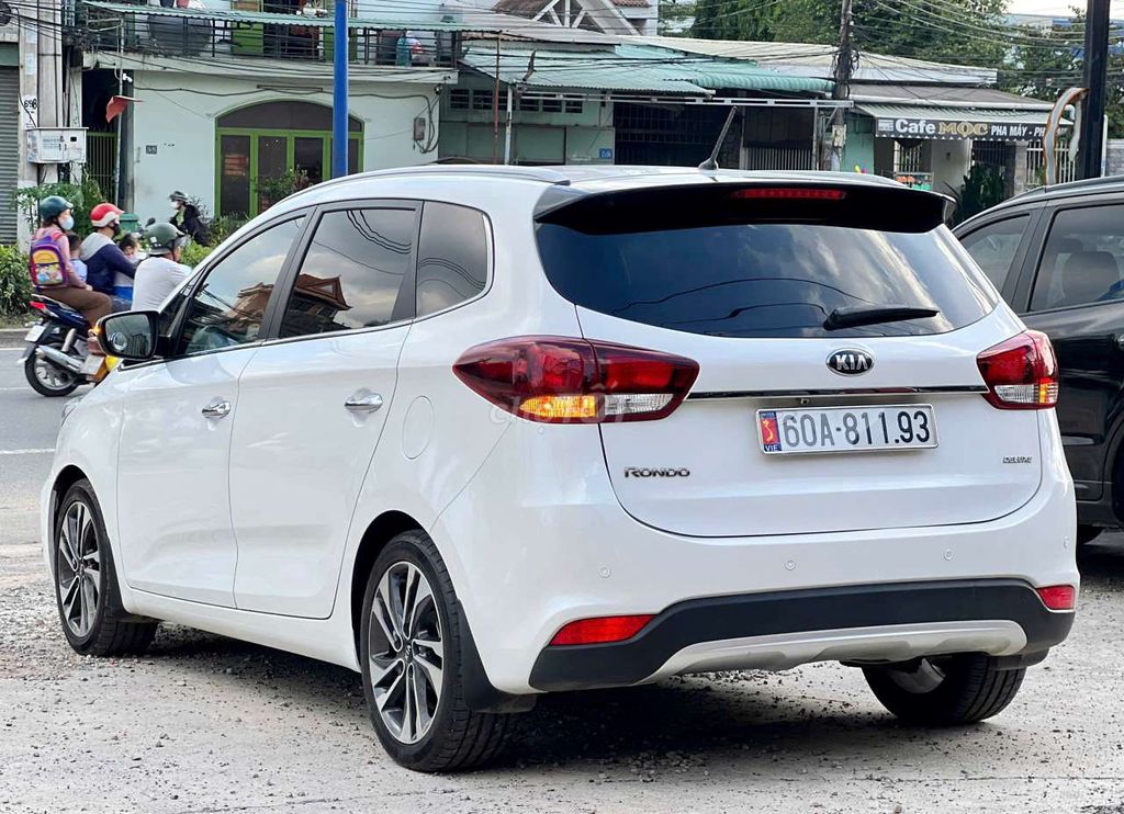 KIA RONDO AT 20 SIÊU LƯỚT 24000 KM BAO TEST. Mua bán Ô tô tại Thành phố Thuận An Bình Dương được đăng bởi BÌNH VÌNH PHÚ CHUYÊN XE LƯỚT BAO TEST HÃNG  hình 3