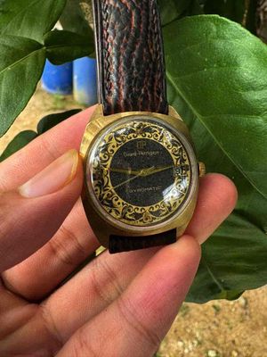 Đồng hồ Girard-Perregaux vàng, dây da. Mua bán Đồng hồ tại Huyện Định Quán Đồng Nai được đăng bởi ĐỒNG HỒ SI PHAM LINH