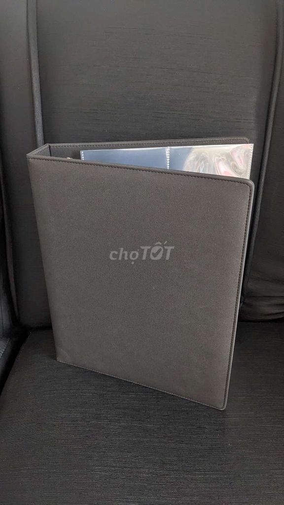 [New] Binder A4 đen nhám có sẵn 5 sheet 4 ô. Mua bán Đồ dùng văn phòng tại Quận 10 Tp Hồ Chí Minh được đăng bởi An Huỳnh hình 1