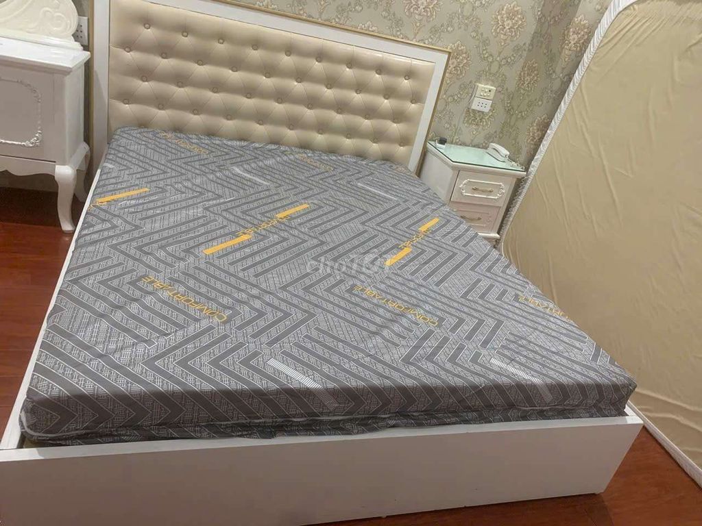 Nệm Xám 1m6 x 2m. Mua bán Giường, chăn ga gối nệm tại Quận Cầu Giấy Hà Nội được đăng bởi Mdiha Group hình 1