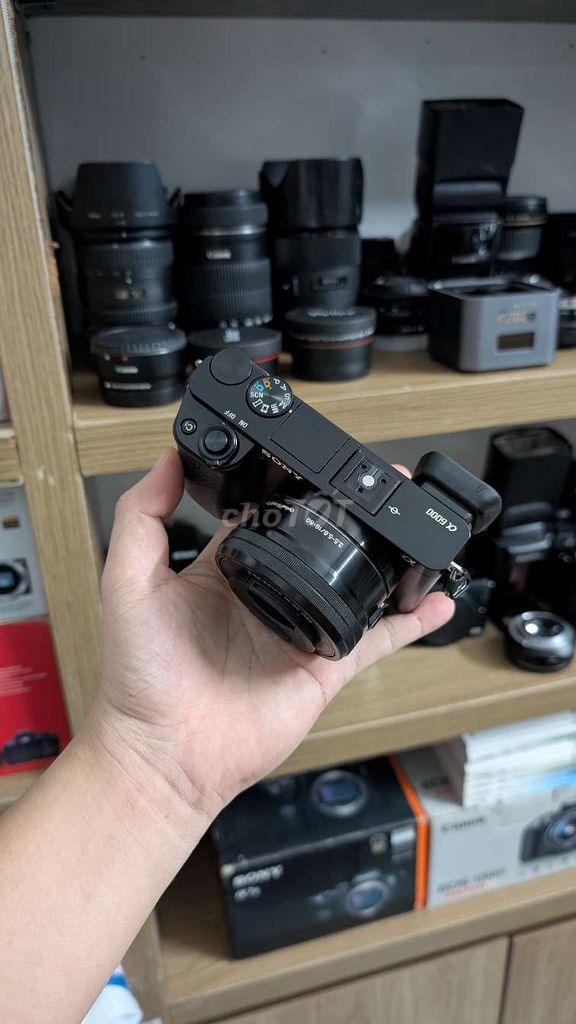 Sony A6000 Đen 99% Fullbox. Mua bán Máy ảnh, Máy quay tại Quận Hải Châu Đà Nẵng được đăng bởi Vinh Máy Ảnh hình 1