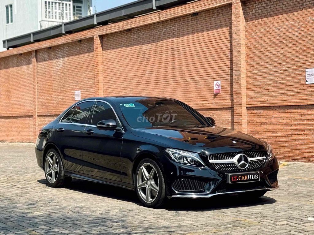 Mercedes Benz C Class 2016 C300 AMG - 41000 km